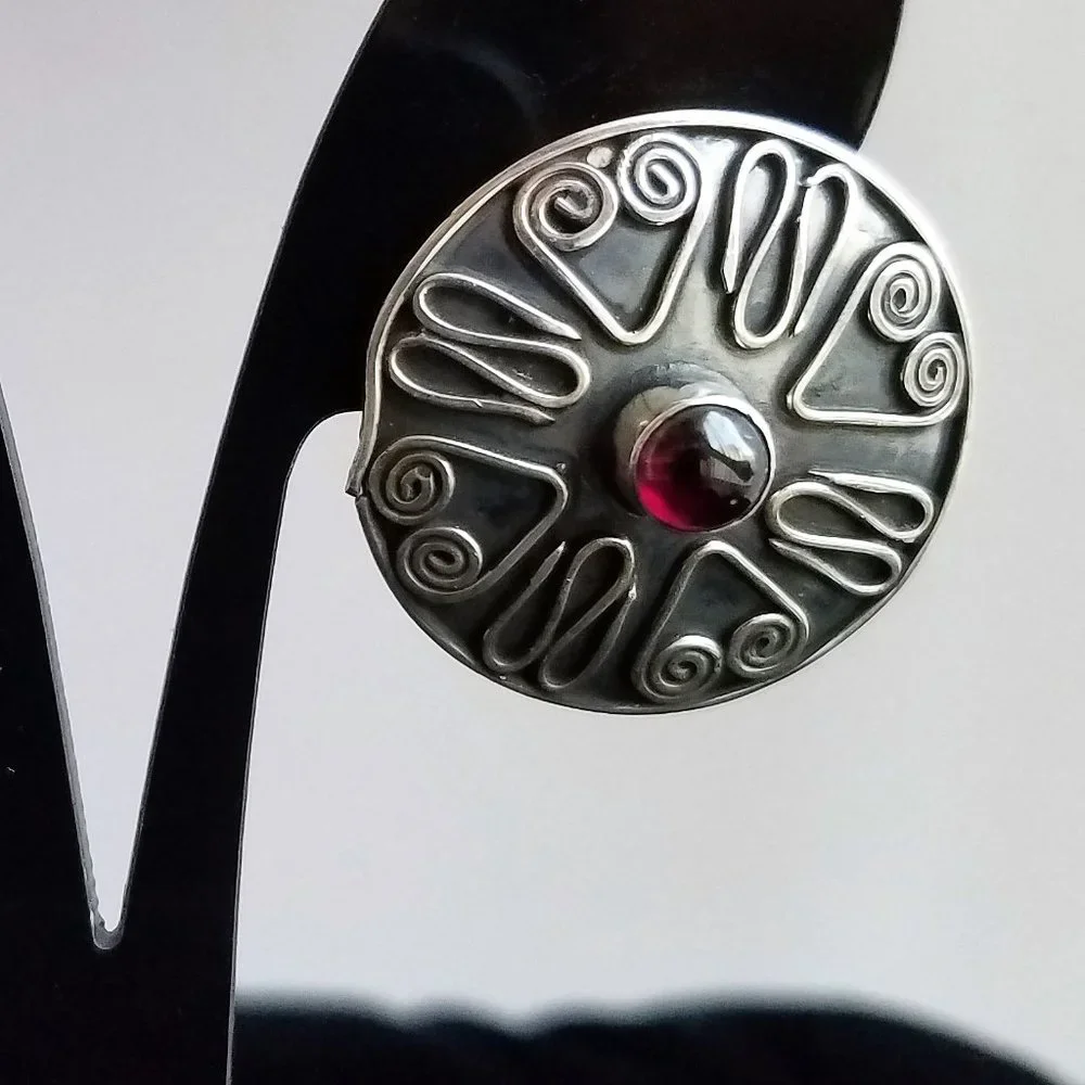 Vintage GARNET Sterling Silver 925 post EARRINGS Bali 9.3g New artisan